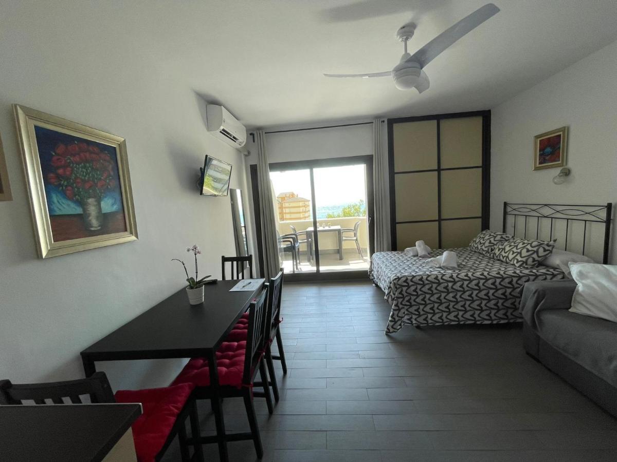 Benalbeach, Estudio En Primera Linea De Playa Benalmádena Buitenkant foto